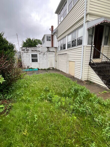 Building Photo - 88 1st St
