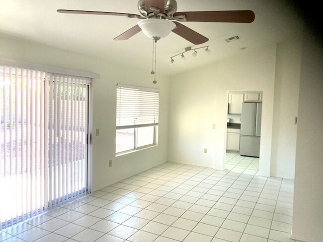 Building Photo - Newly Renovated Sun City Summerlin Home 55+