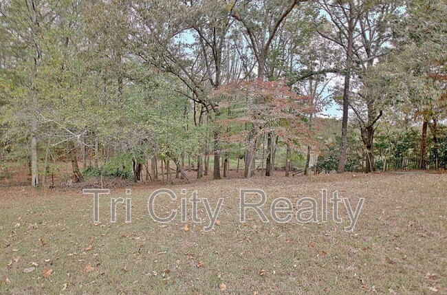 Building Photo - 150 Drennan Dr