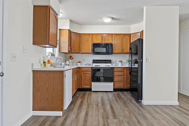 Building Photo - 3 Bedroom Apartment For Rent in Troy, MO