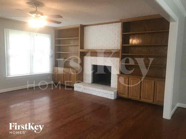 Building Photo - 3801 Blairwood St