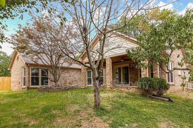 Building Photo - 4661 Saron Dr