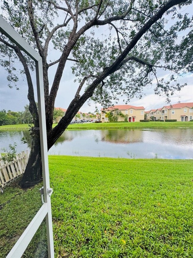 Building Photo - 5753 Isles Cir