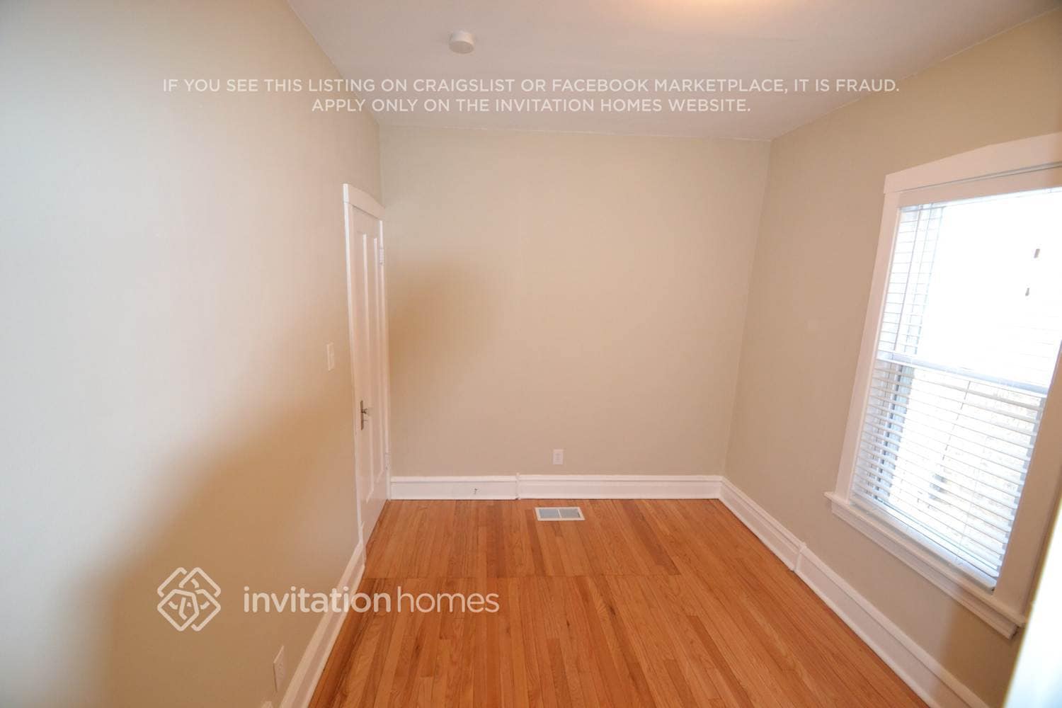 Building Photo - 5458 N Marmora Ave