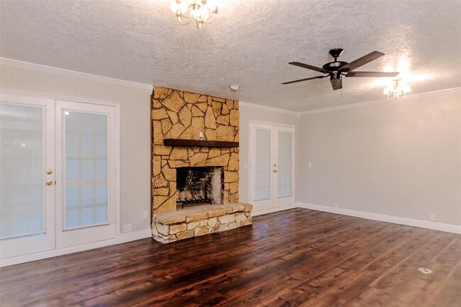 Building Photo - 8341 Chimney Rock Ct