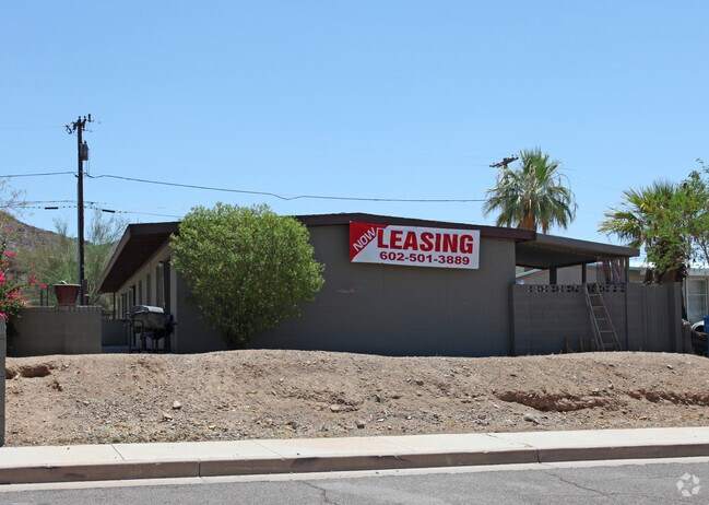 Building Photo - 11211 N 16th Ave