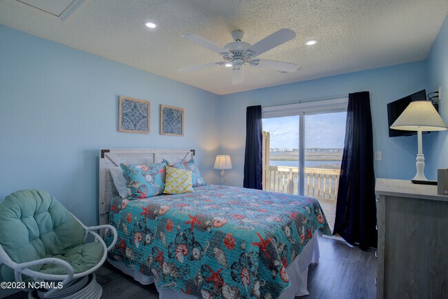 Building Photo - 1883 New River Inlet Rd