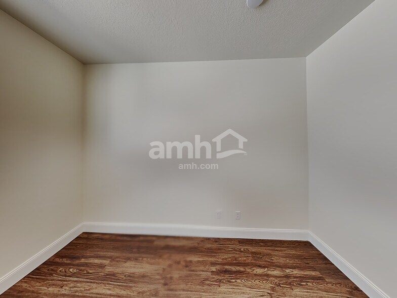 Building Photo - 2605 W 3290 S