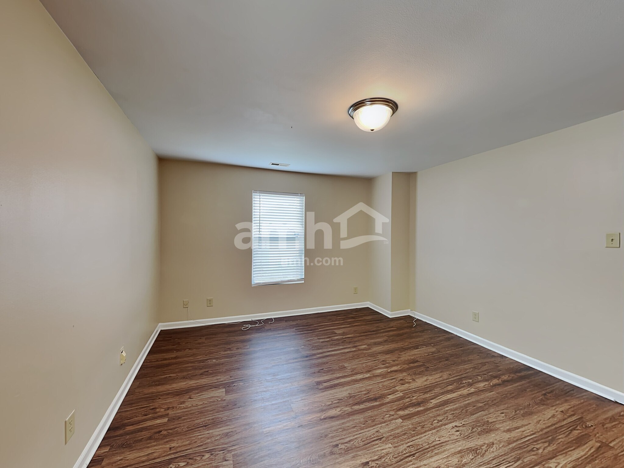 Building Photo - 911 Swearngan Ridge Ct