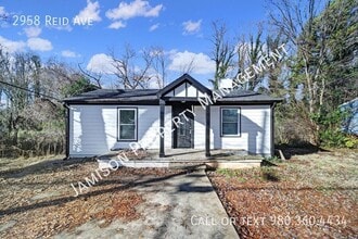 Building Photo - 2958 Reid Ave