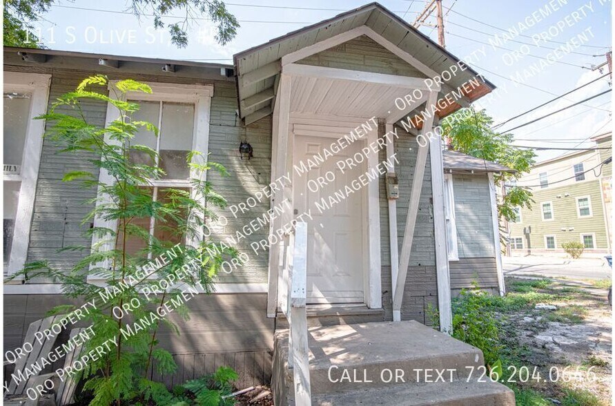 Building Photo - 111 S Olive St