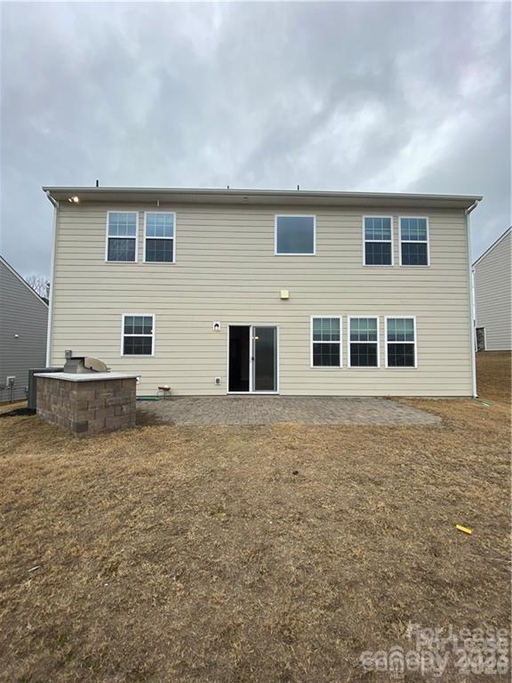 Building Photo - 18121 Kalabash Rd