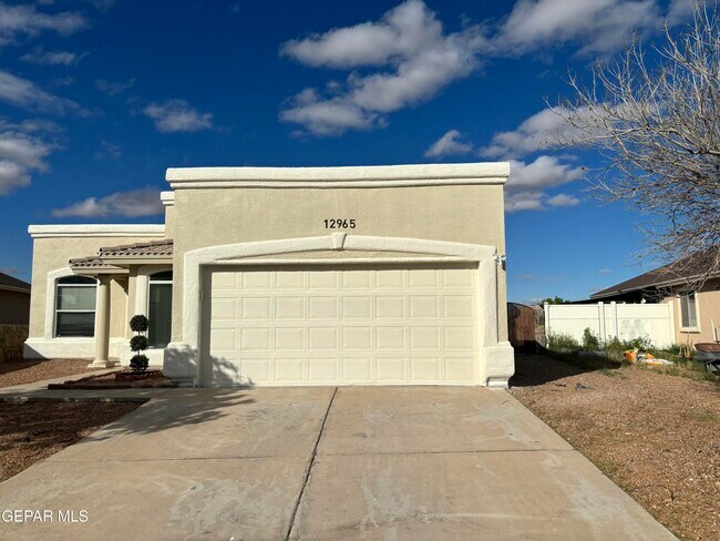 Building Photo - 12965 Beto Portugal Ln