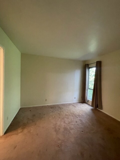 Building Photo - 5412 Claremont Ave