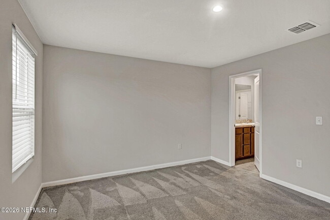 Building Photo - 5958 Creekside Crossing Dr