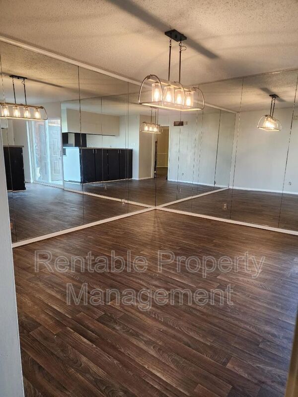 Building Photo - 6238 Wheaton Dr