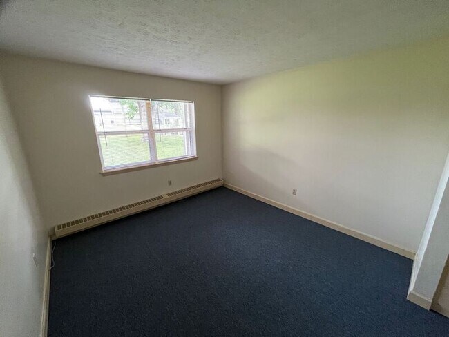Building Photo - 2143 St Johns Pl