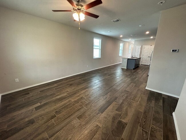 Building Photo - **APPLICATION RECEIVED** Beautiful Single-Story Home with Covered Patio & Fenced Yard!
