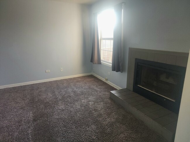 Building Photo - 416 Lauren Ln