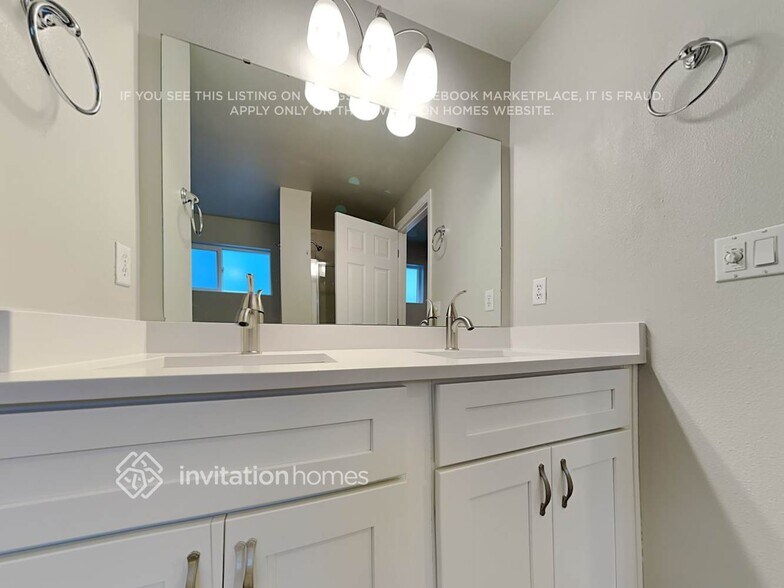 Building Photo - 5485 Trosper Lake St SW