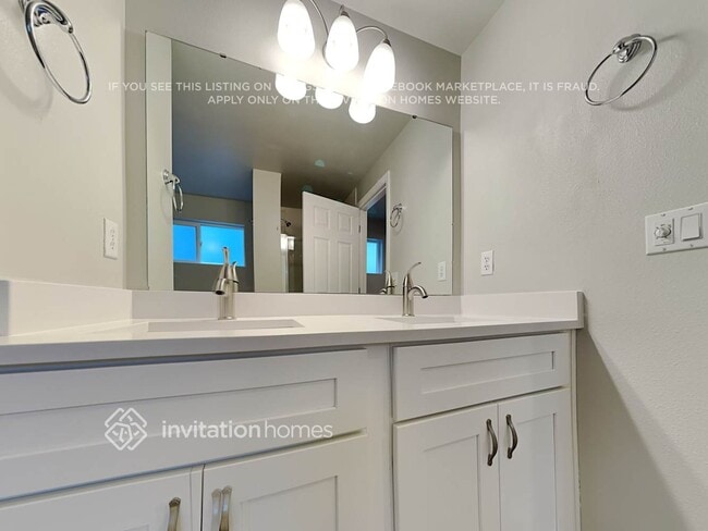 Building Photo - 5485 Trosper Lake St SW