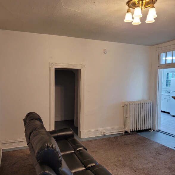 Building Photo - 231 A South Prospect St