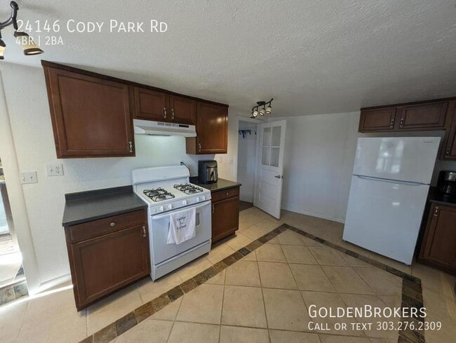 Building Photo - 24146 Cody Park Rd