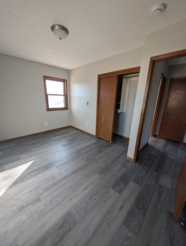 Building Photo - 265 5th St