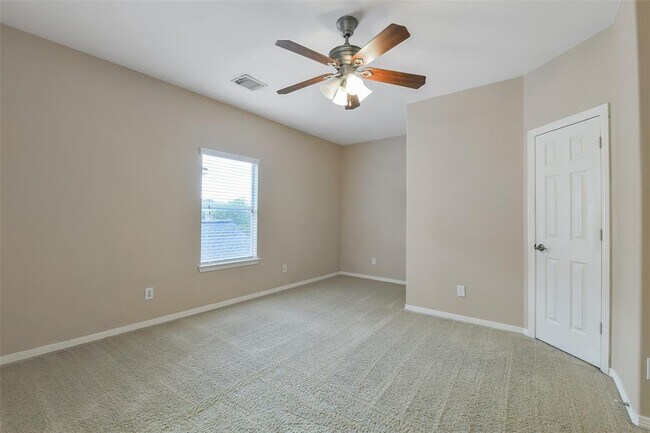 Building Photo - 20419 Windrose Bend Dr