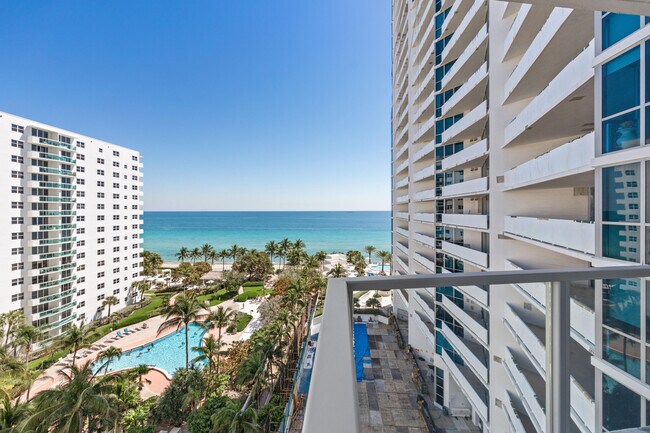 Building Photo - 3101 S Ocean Dr