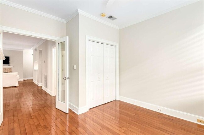 Building Photo - 2840 Peachtree Rd NW