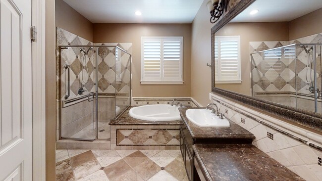 Building Photo - Exquisite 3 bed 2 bath luxury home in JP R...