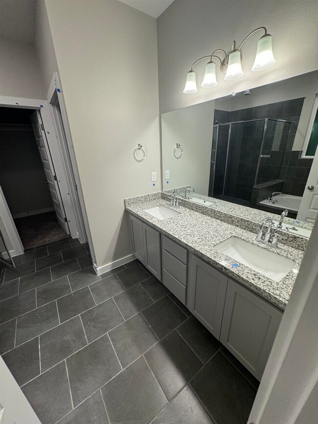 Building Photo - 1603 Ocaso Dr