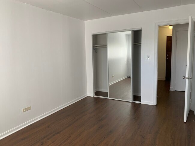 Building Photo - 7443 Washington St