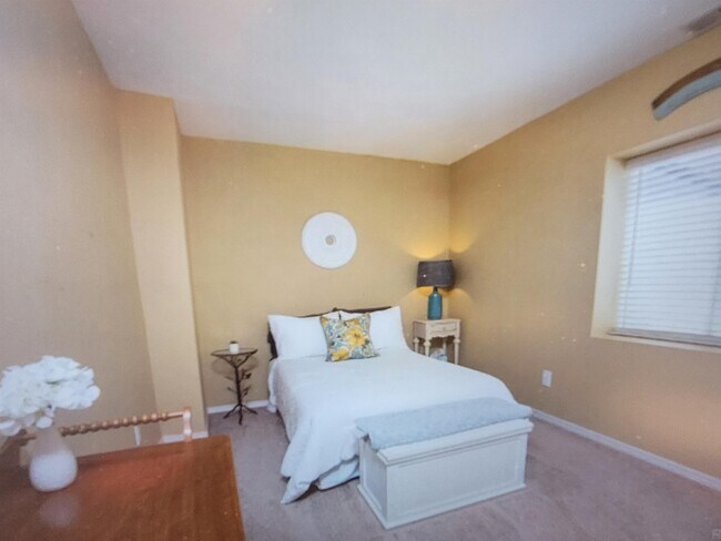 Building Photo - 15572 Dawson Creek Dr