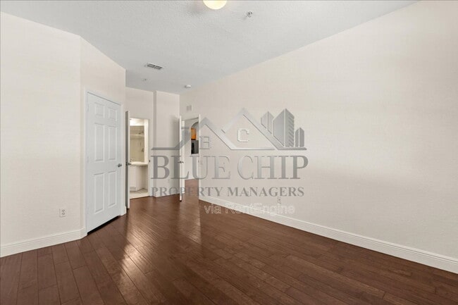 Building Photo - 6402 Cava Alta Dr
