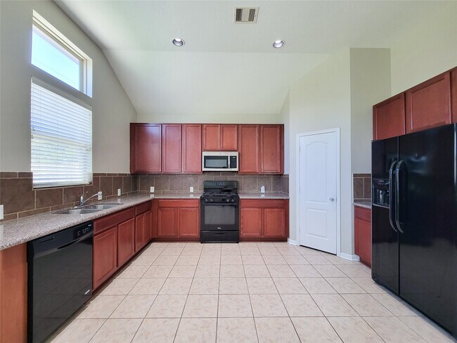 Building Photo - 3007 Meadow Prairie St