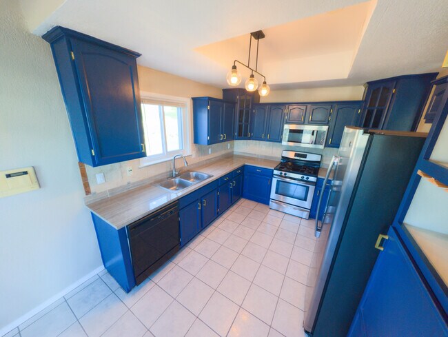 Building Photo - 1397 James Dudley Dr