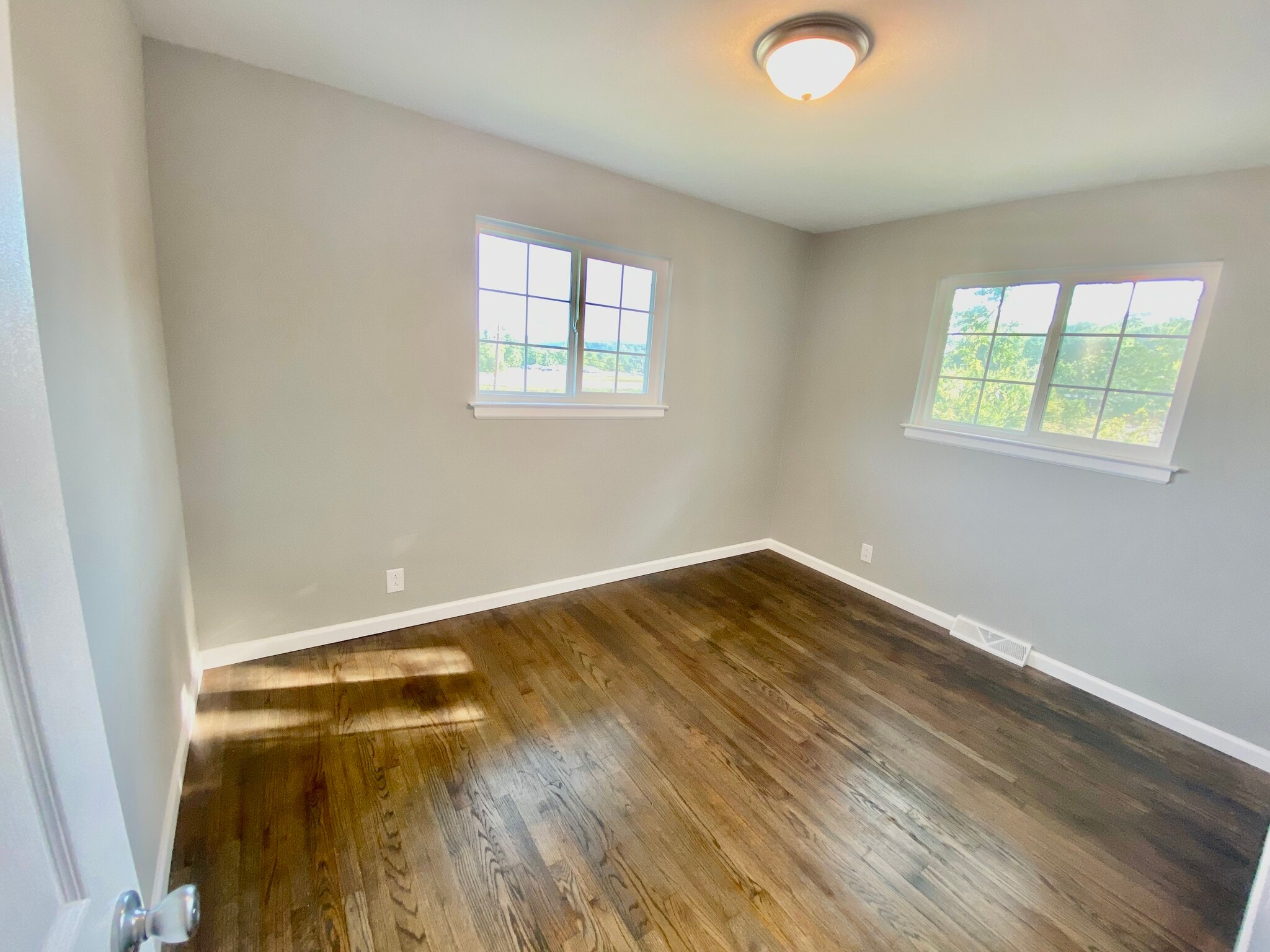 Main floor bedroom 2 - 312 Crestview Dr