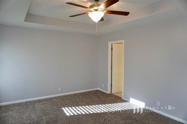 Building Photo - Hyda Hills 2-Story