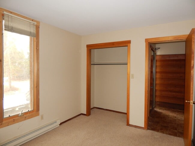 Building Photo - 3655 Teton Dr