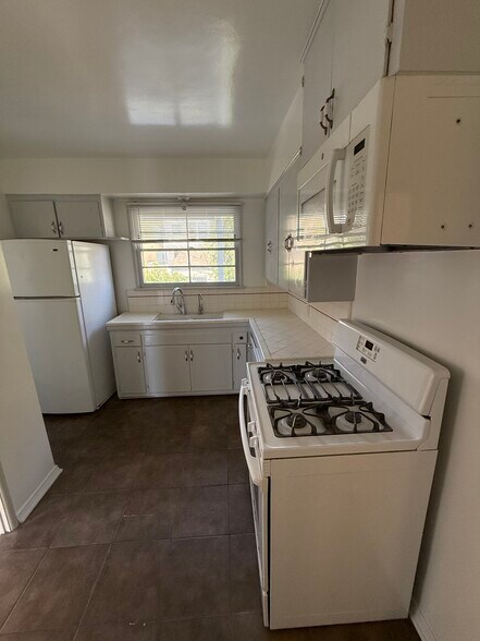 Building Photo - 1620 Glendon Ave