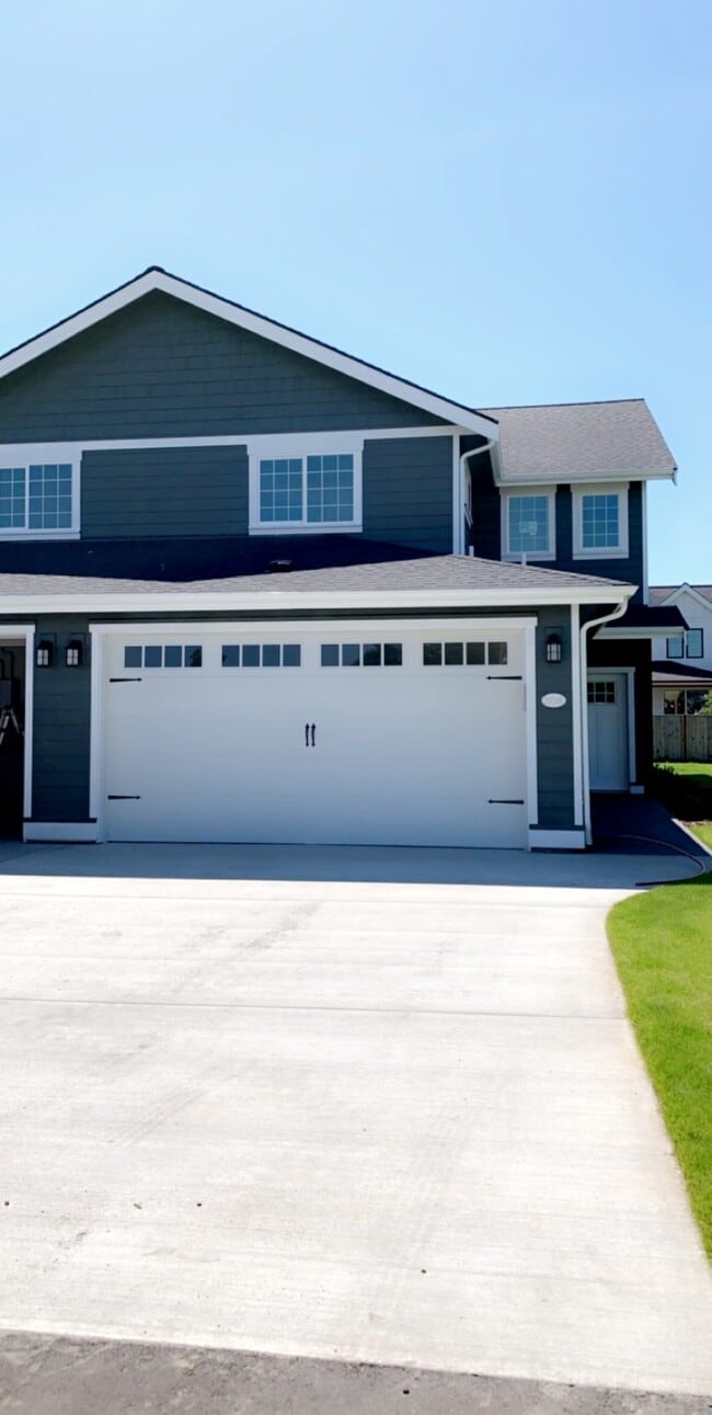 Primary Photo - 2050 Andress Ln
