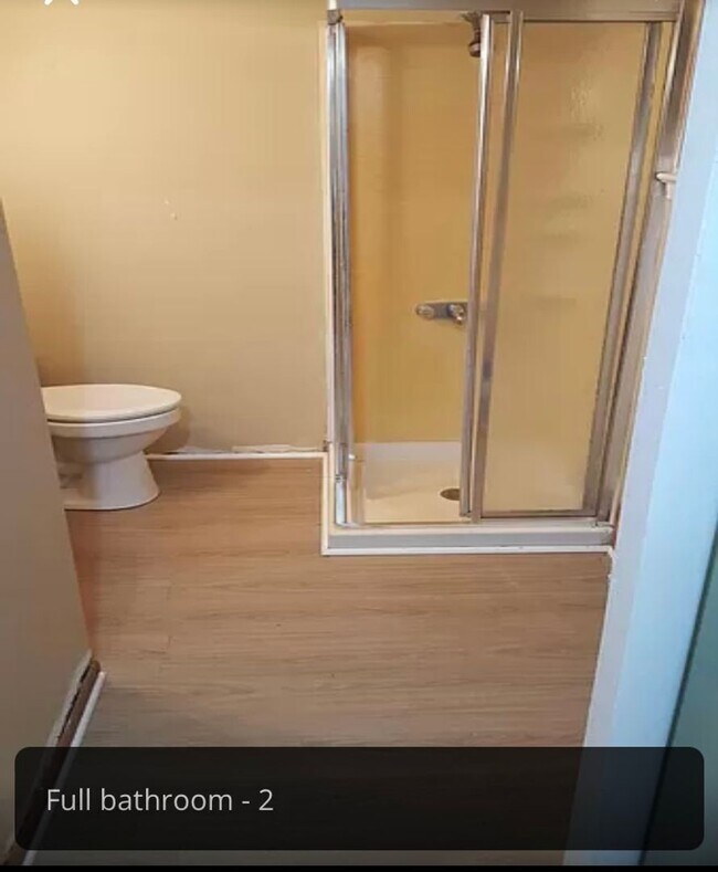 Building Photo - Welcome to this beautiful 5 bedroom home l...