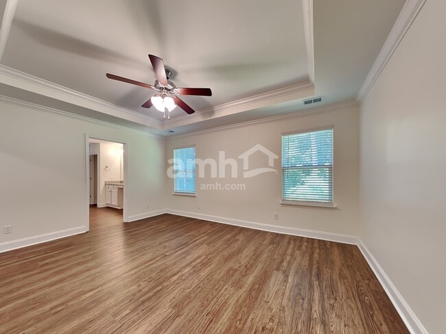 Building Photo - 1009 Theodore Rd