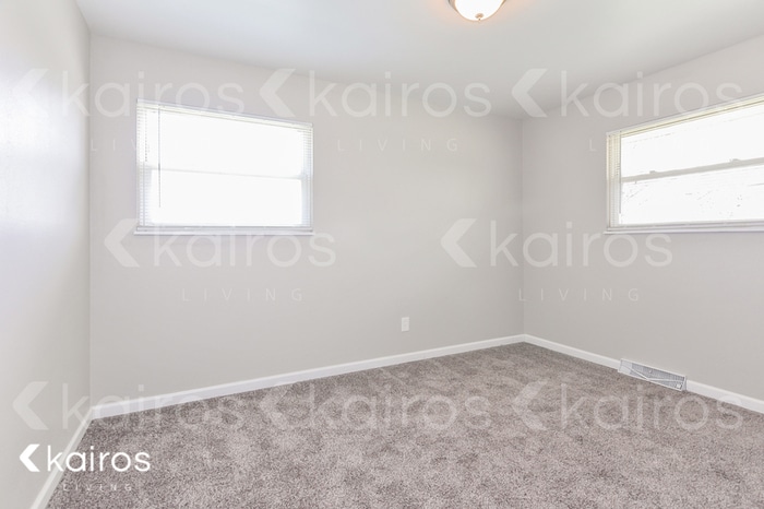 Building Photo - 2575 Mullanphy Ln