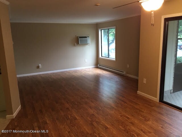 Building Photo - 84 Amberly Dr