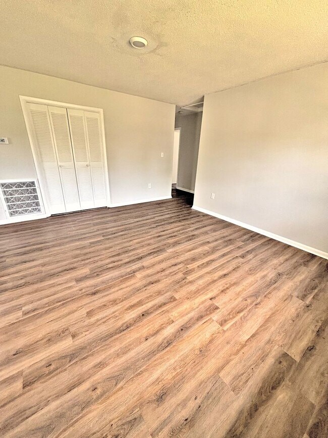 Building Photo - HOUSE FOR RENT - DECATUR * Sec 8 Welcome