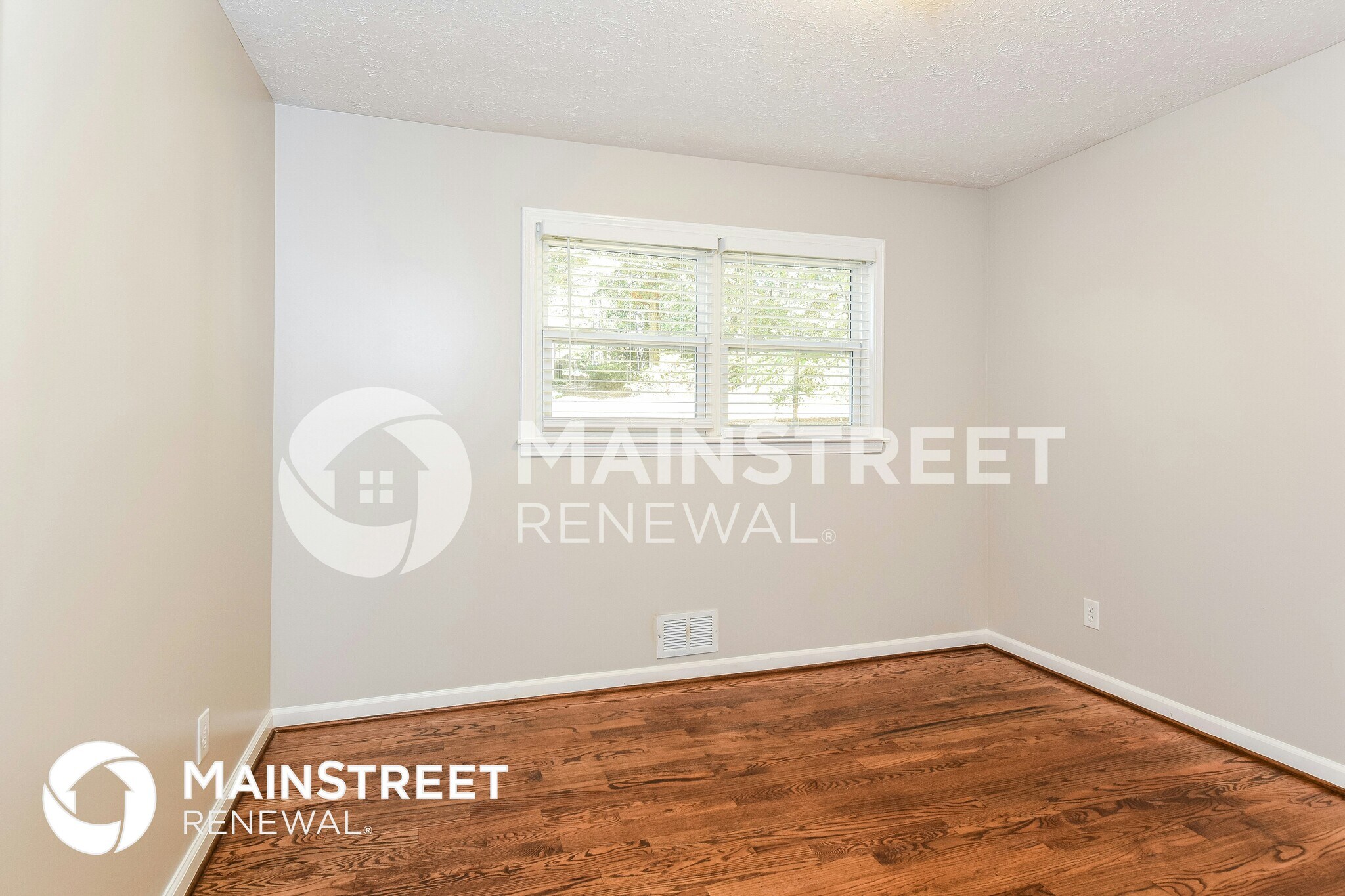 Building Photo - 6265 E Shore Cir