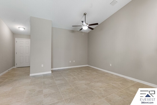 Building Photo - 3 Slumber Path